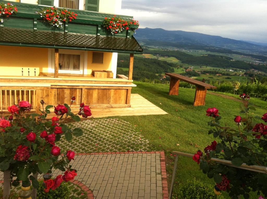 Panoramahotel Steirerland Kitzeck im Sausal Exterior foto