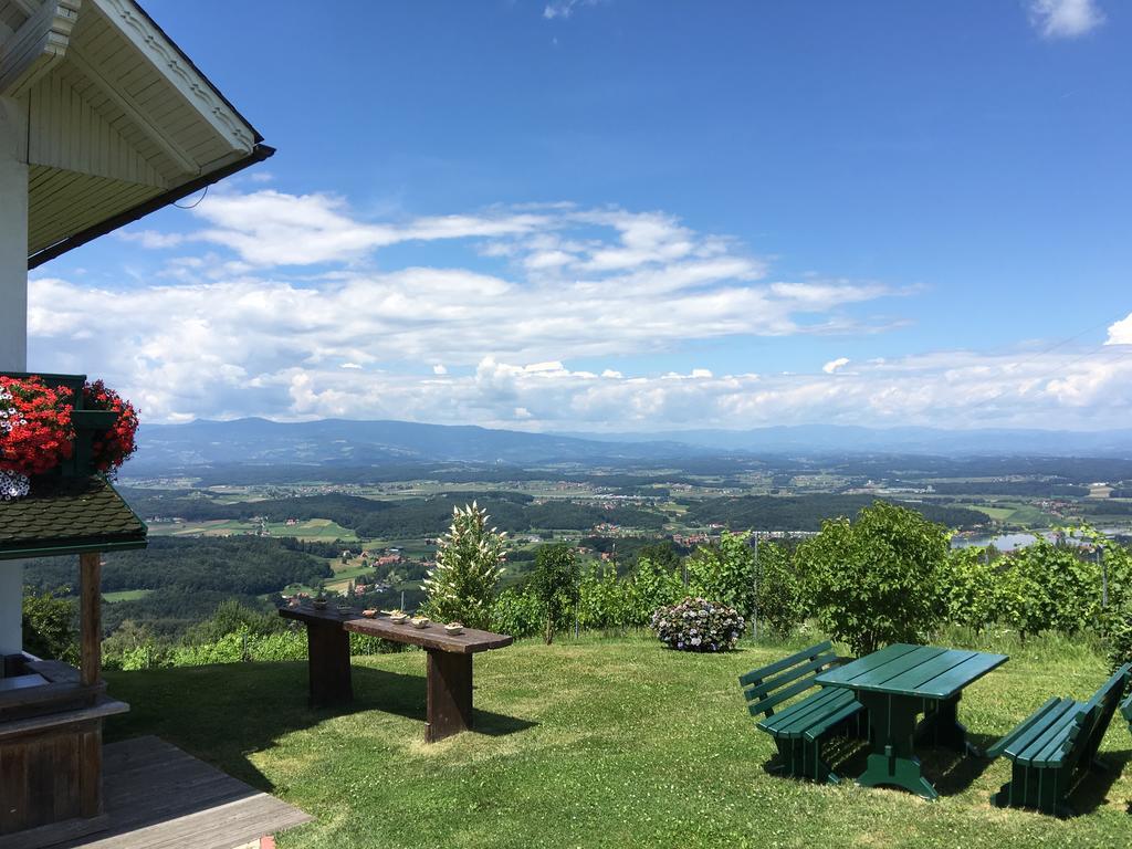 Panoramahotel Steirerland Kitzeck im Sausal Exterior foto